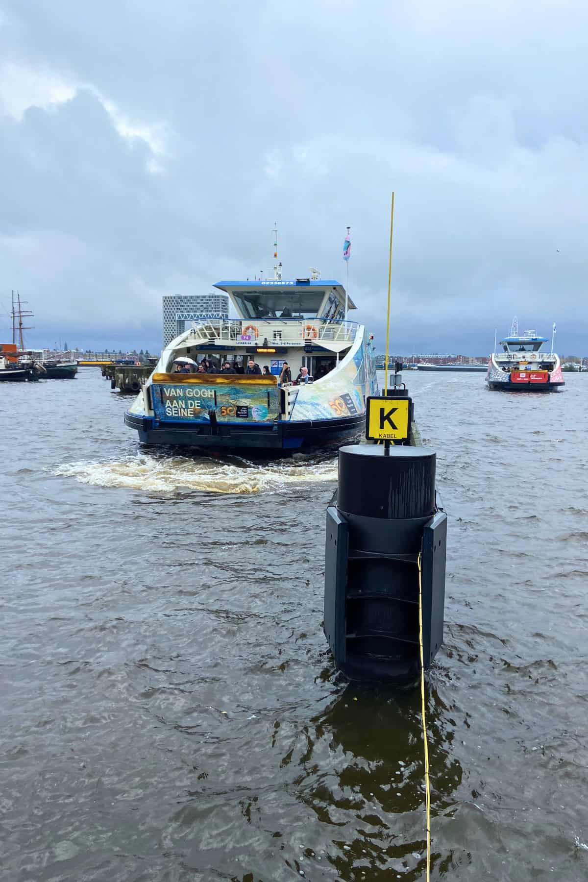 Die Fähren nach Amsterdam Noord.